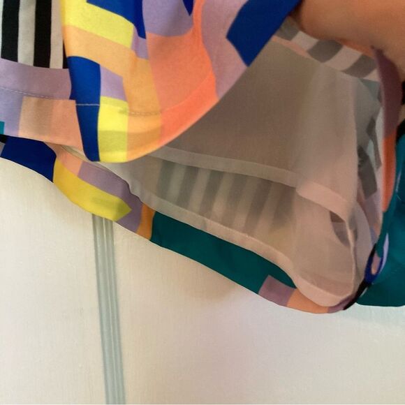 Crosby by Mollie Burch Matthews Short in Palmer Size Large Multicolor - Picture 12 of 13